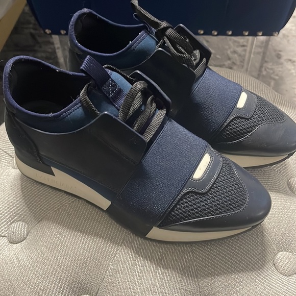 Balenciaga Navy Runners - Picture 2 of 6